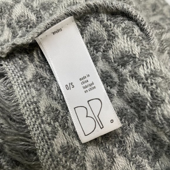 NORDSTROM BP GRAY FRINGE INFINITY SCARF O/S - Picture 5 of 6